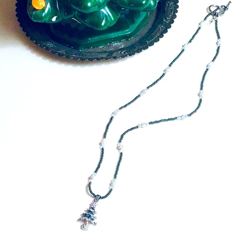 Oh Christmas Tree 🎄Handmade Necklace by McGlamorous Sold Out